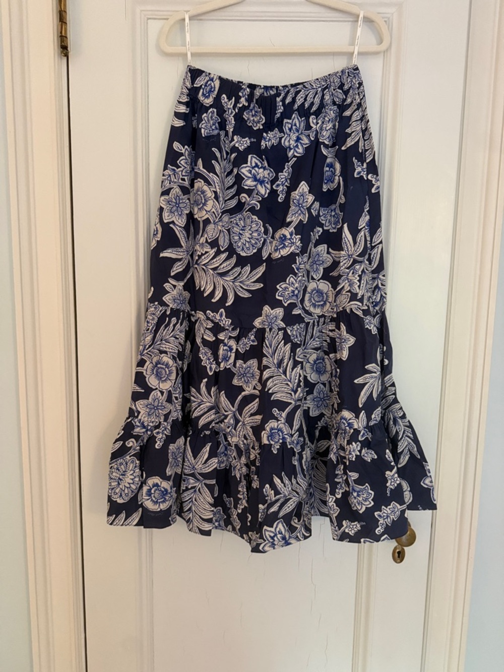 Cara Cara Navy and White Floral Skirt. Medium